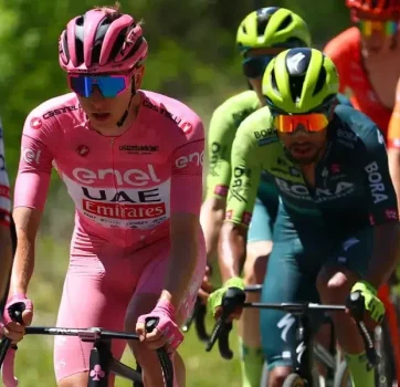 Giro de Italia 2024 - Tadej Pogacar - Daniel Felipe Martinez